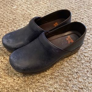 Women’s XP Dansko Clogs